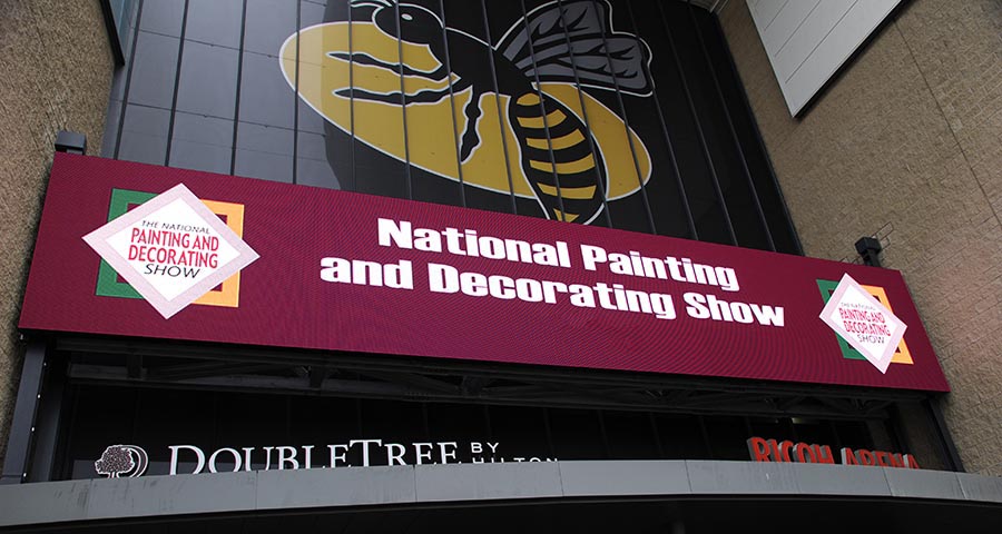 DAVID JOHNSTONE AND CHRIS TRICKEY, CEO OF SAPCA, MEET AT THE 2021 NATIONAL PAINTING AND DECORATING SHOW